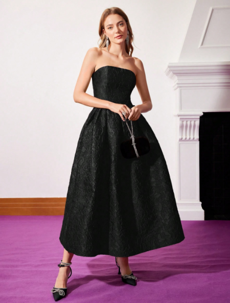 فستان أنبوبة مكدّس بتصميم جاكار